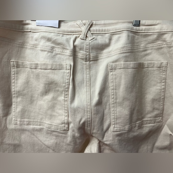 24 W 🆕 Utility Straight High Wasted Crop Pants - Picture 4 of 9